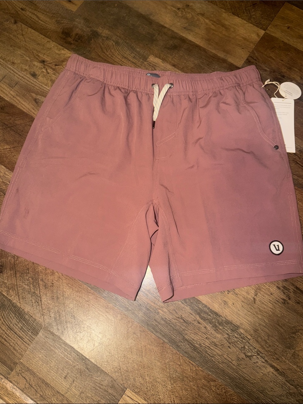 Men's XL VUORI KORE SHORT 7.5 MARSALA